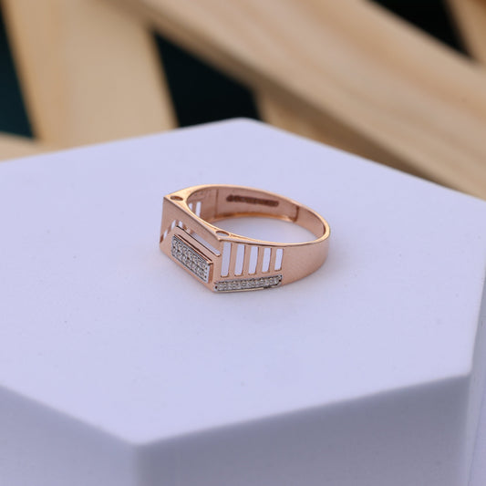 Men's Moissanite Diamond Ring – Modern V-Shape Design