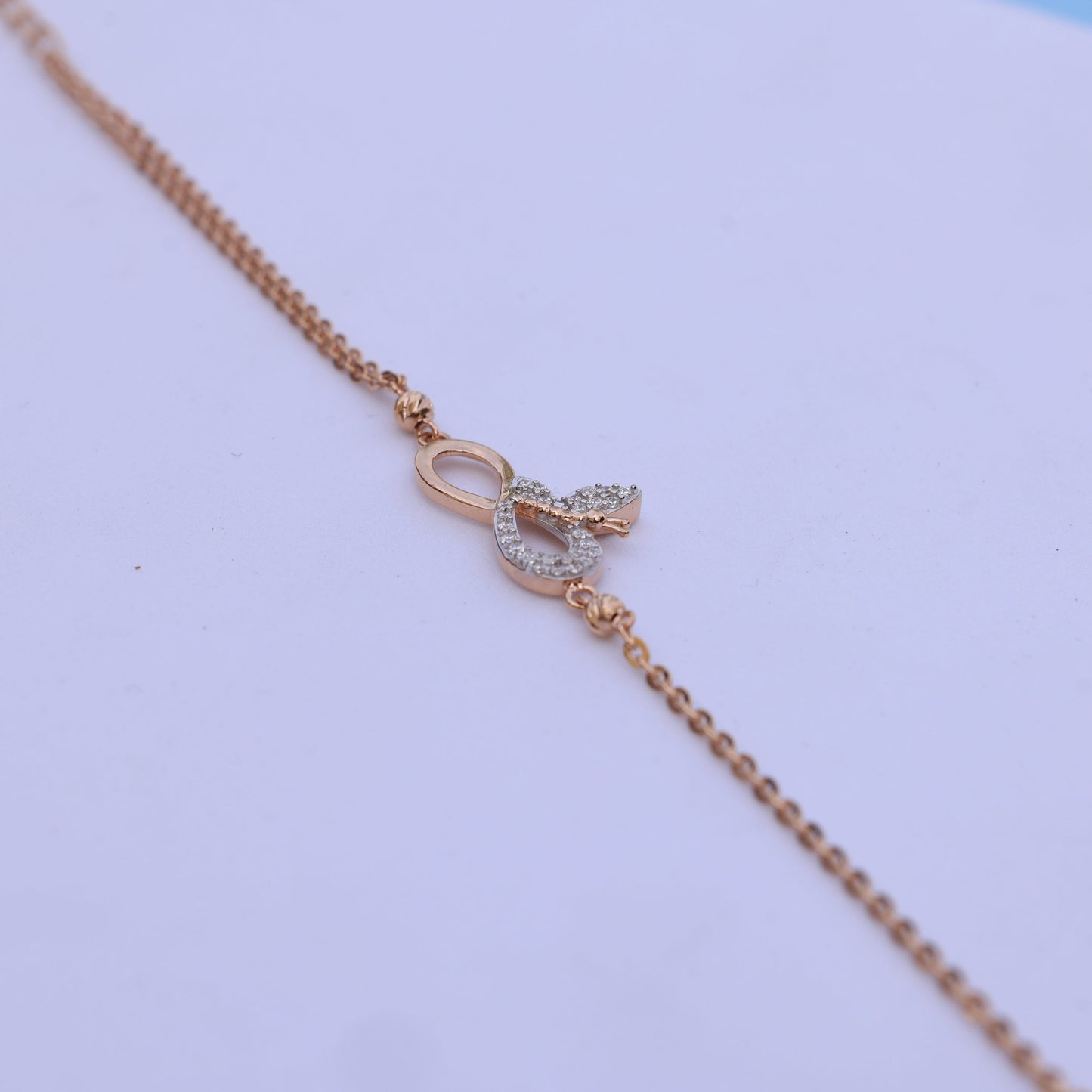 Gold Women Bracelet – Lightweight & Stylish