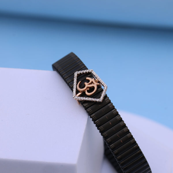 Stylish Men Bracelet with american diamond