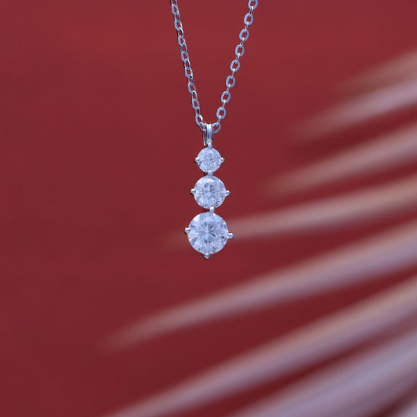 92.5 Sterling Silver Chain Necklace with Moissanite Diamond