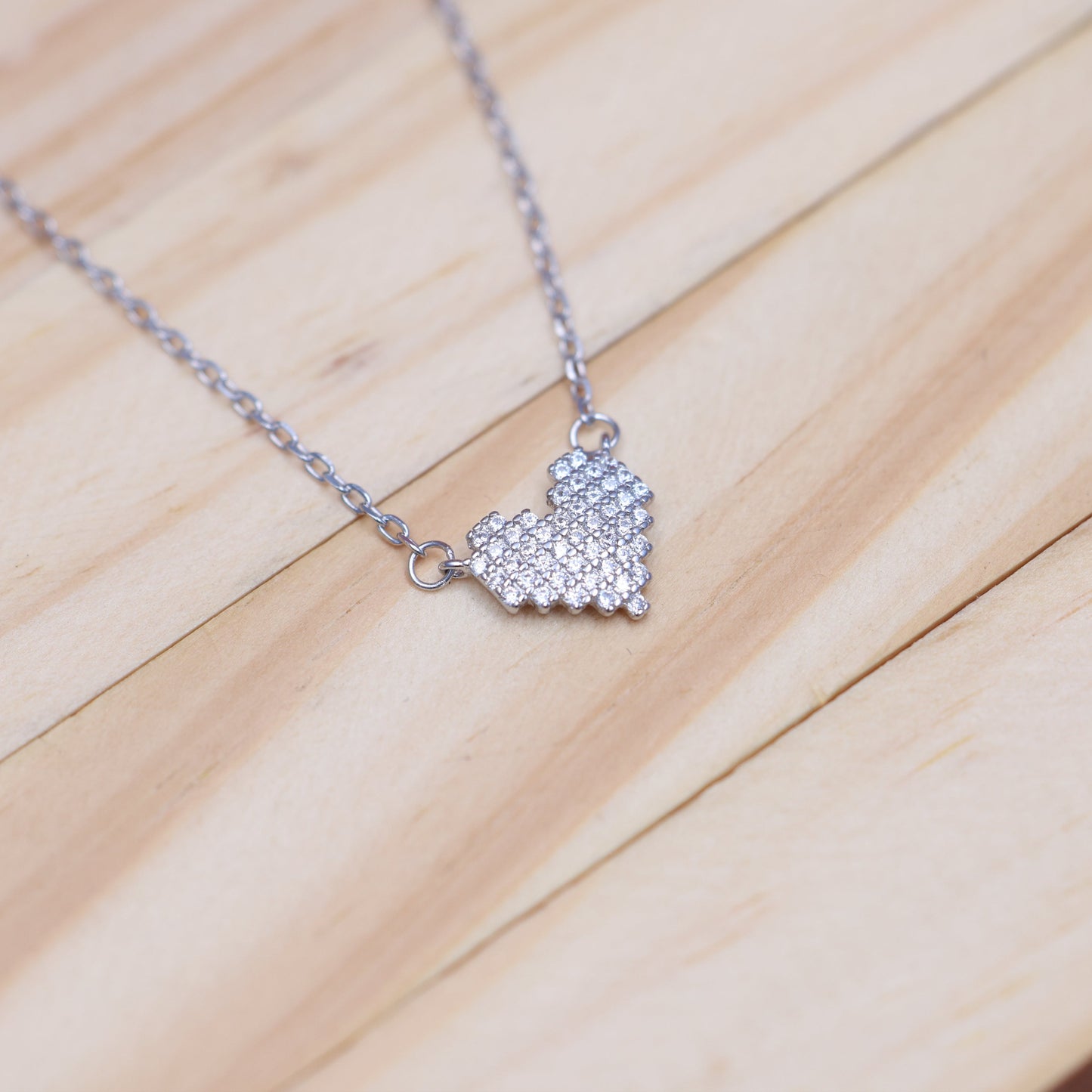 925 Sterling Silver Chain Necklace - Pixel Heart Moissanite / Lab grown  Diamond Pendant