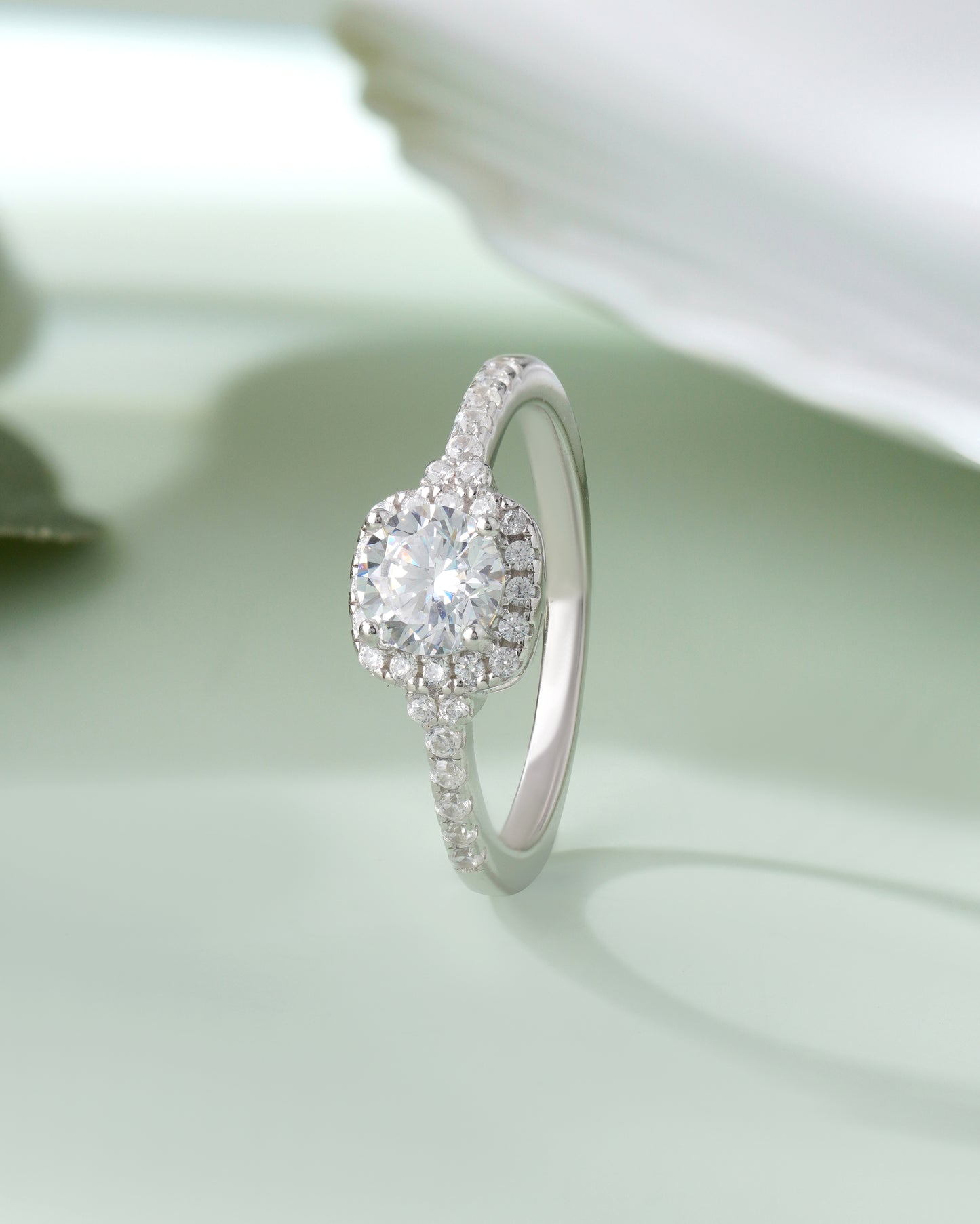 925 Sterling Silver Halo Moissanite Diamond Women Engagement Ring Brilliant Cut Round