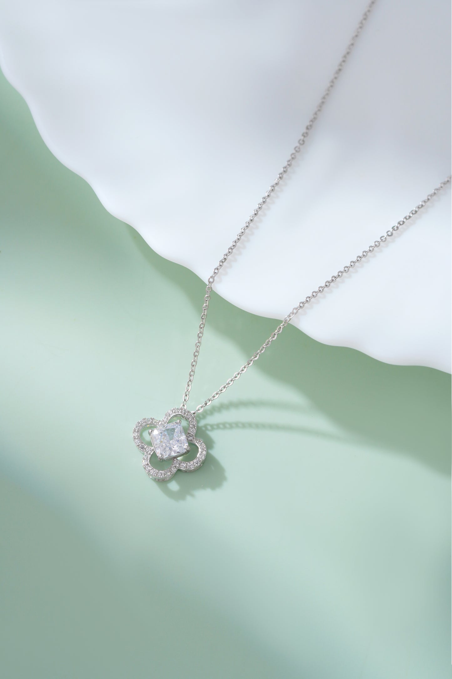 Silver Clover Pendant Necklace Women American Diamond Chain Gift | Van Cleef chain