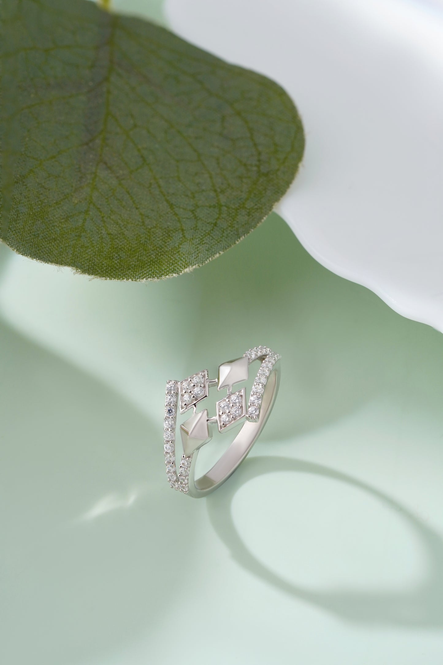 925 Sterling Silver American Diamond Ring for Women Elegant Geometric Band
