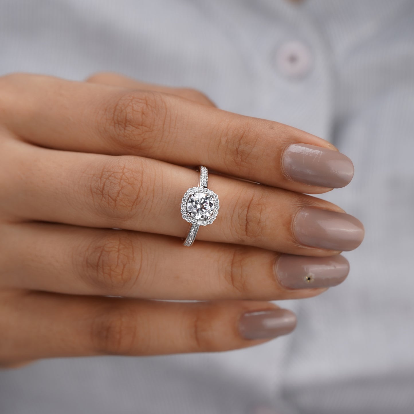 Luxury Halo Moissanite Diamond Ring