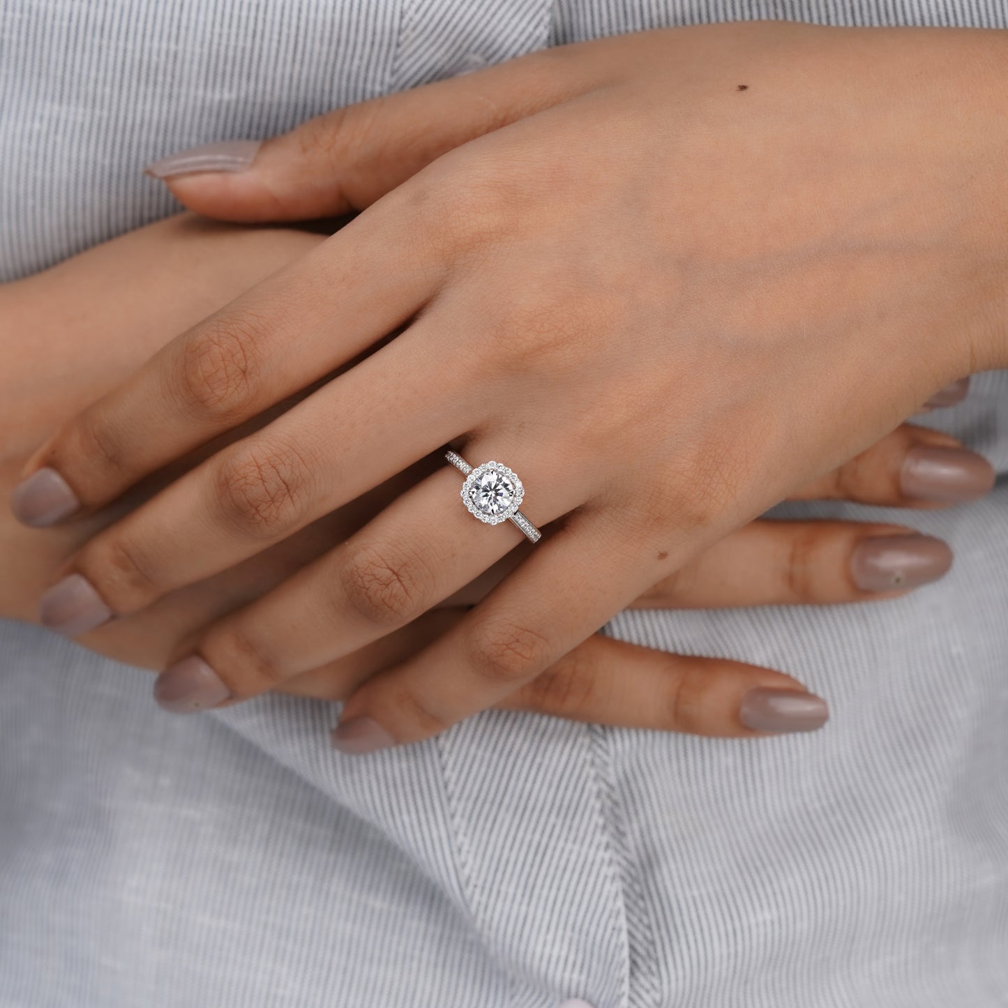 Luxury Halo Moissanite Diamond Ring