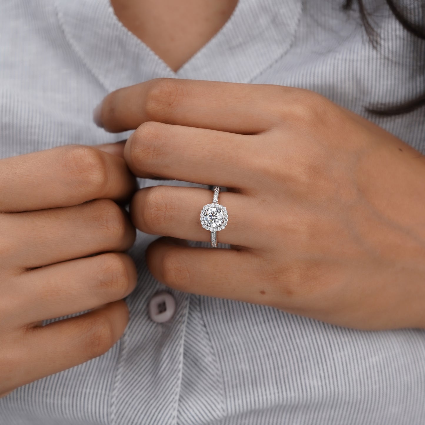 Luxury Halo Moissanite Diamond Ring
