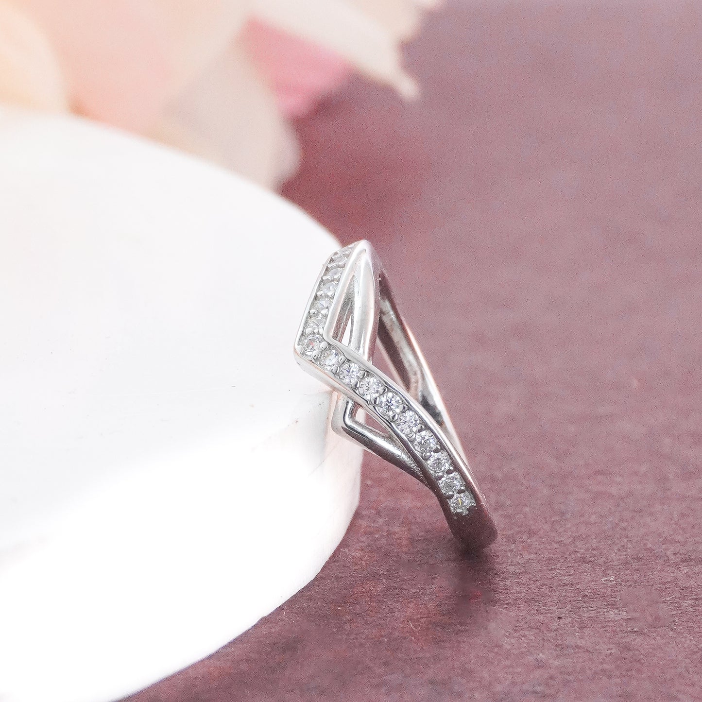 925 Sterling Silver V Chevron Ring