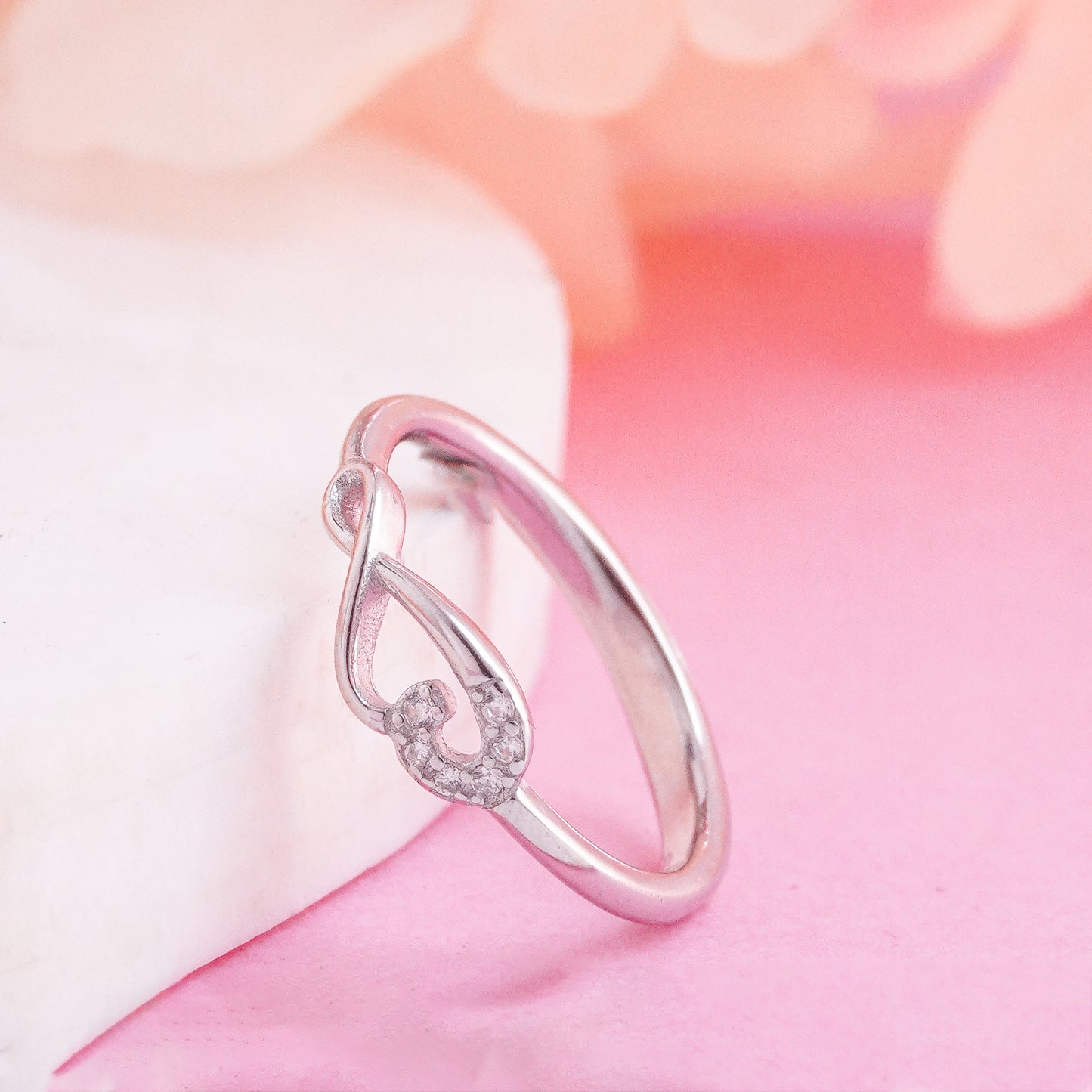 925 Sterling Silver Moissanite Diamond Infinity Ring