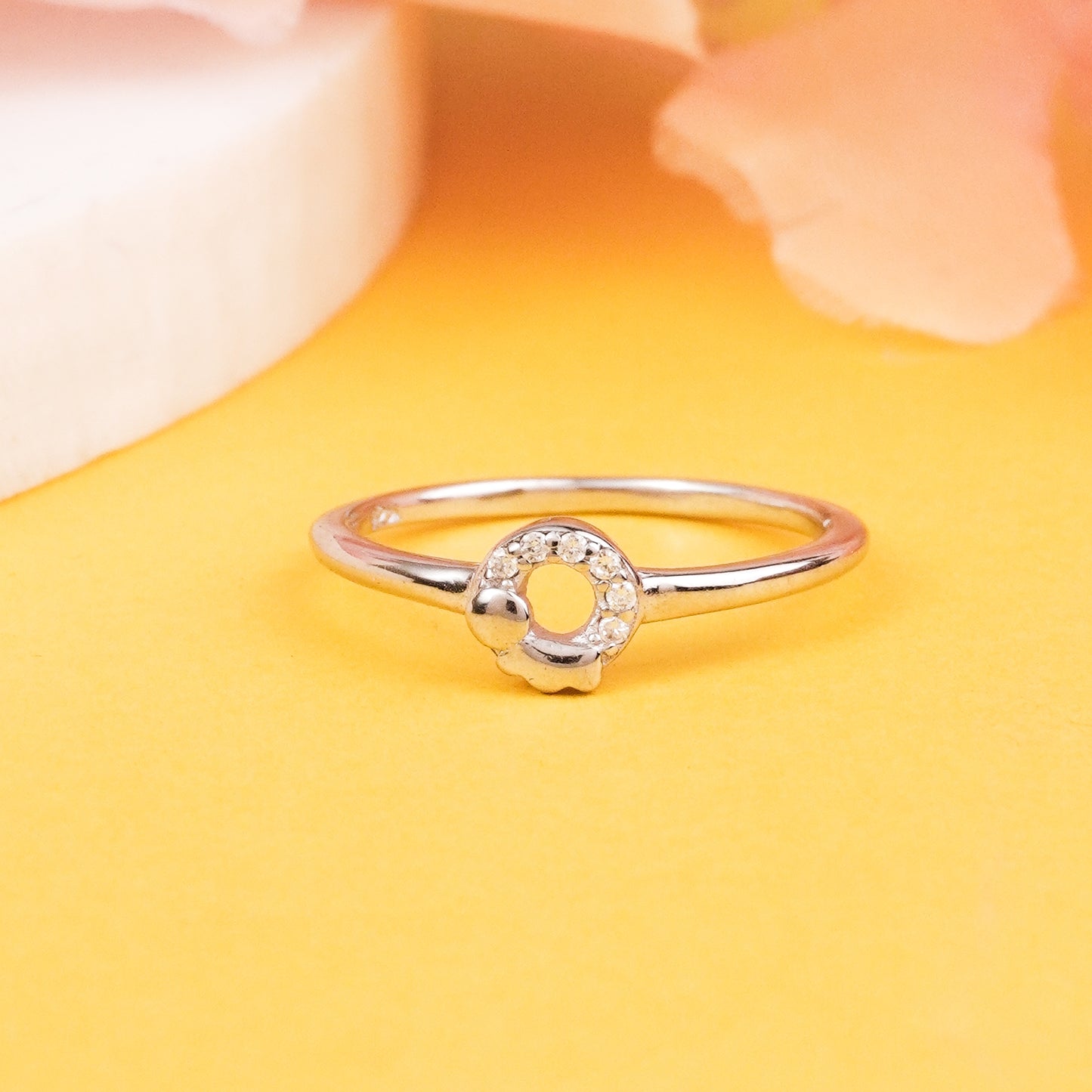 925 Sterling Silver Moissanite Diamond Circle Ring