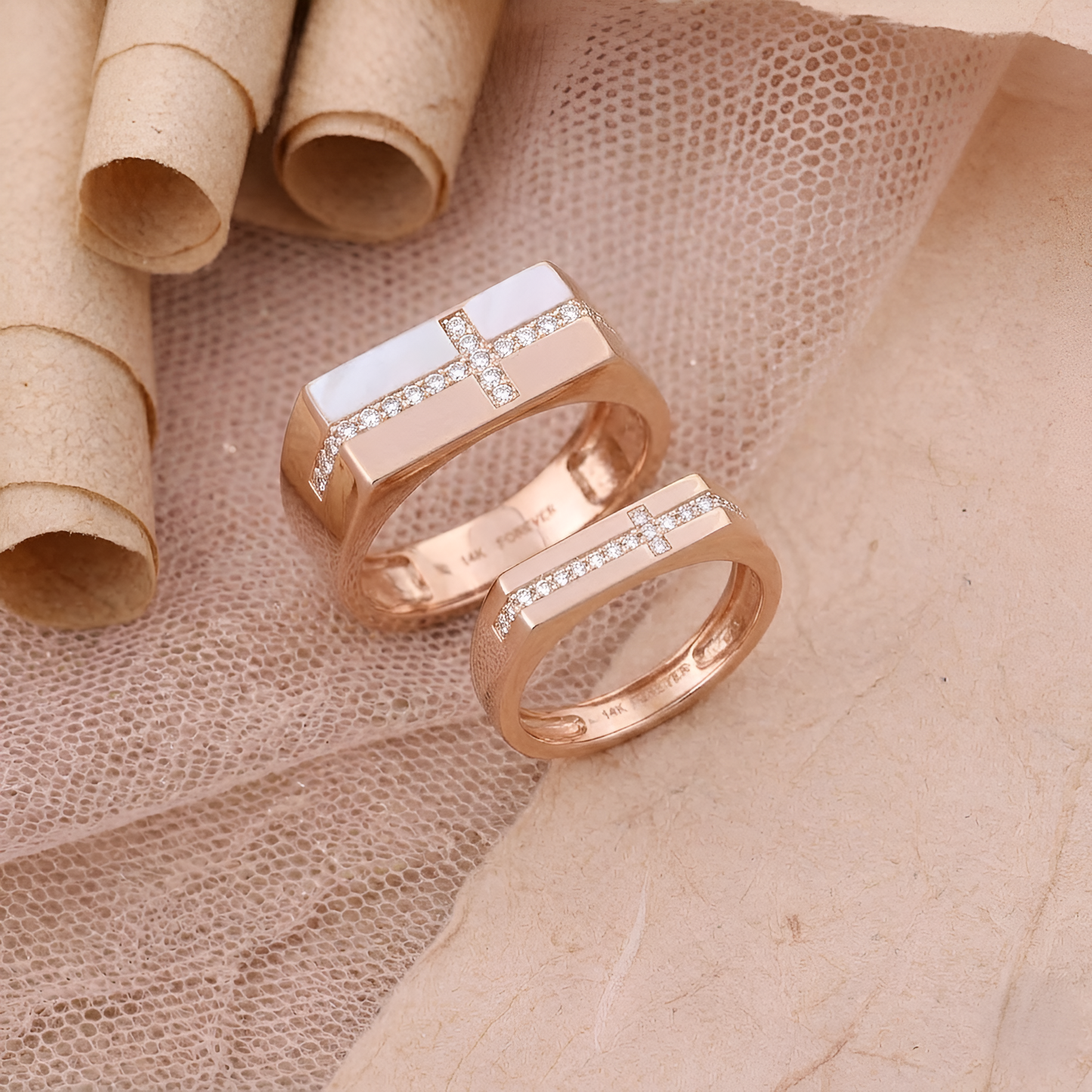 18KT Gold Couple Band Ring Set American Diamond His Hers Wedding