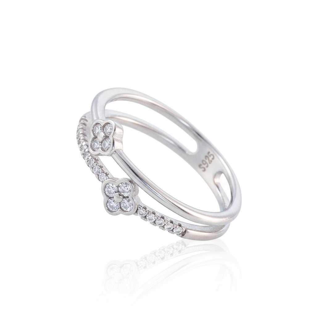 Elegant Women’s Ring