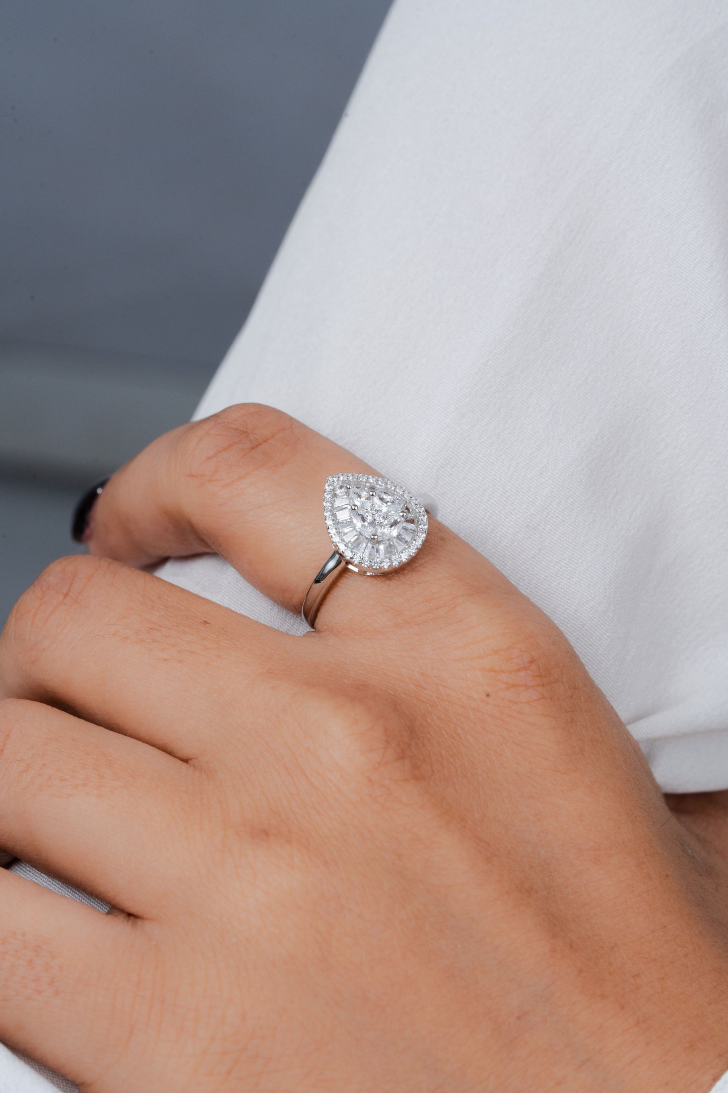 925 Sterling Silver Pear Shape American Diamond Ring for Women Bridal Jewelry Gift