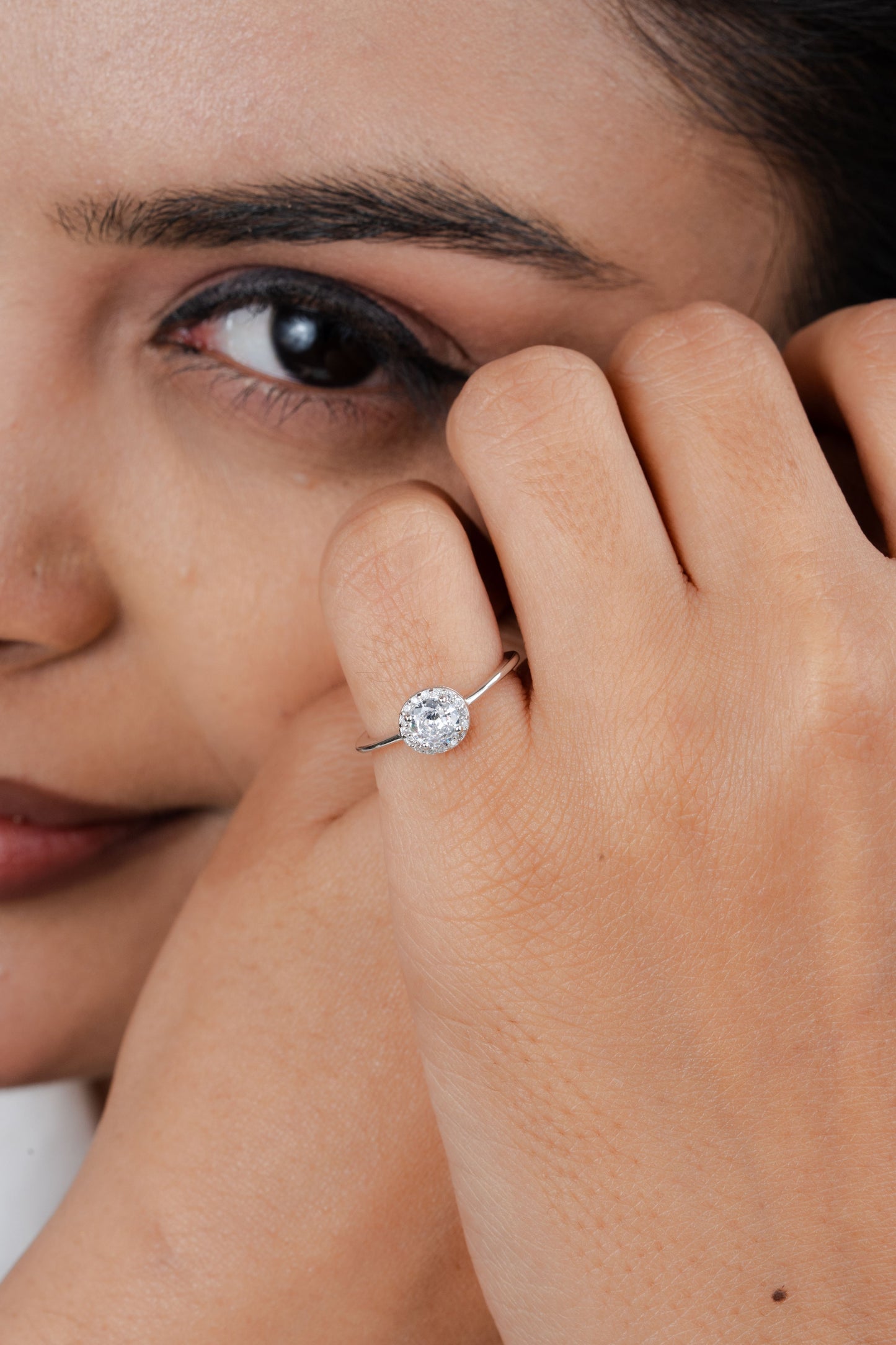 925 Sterling Silver Ring for Women Round Halo American Diamond Engagement Band