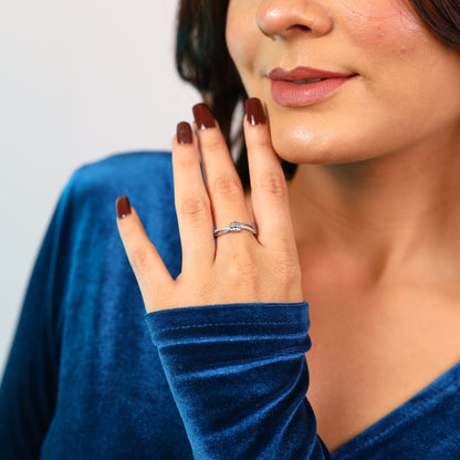 925 Sterling Silver Moissanite Diamond Floral Twist Ring