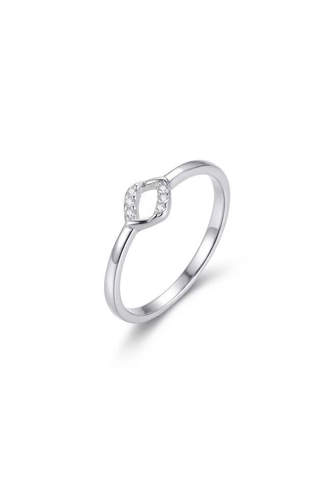 Elegant Minimalist 925 Sterling Silver Ring with American Diamond
