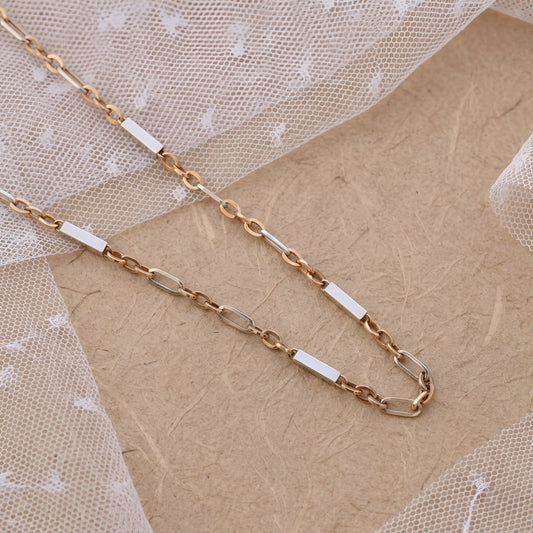 Luxury 18kt Rose Gold Light Weight Chain  with White Accents – Elegant