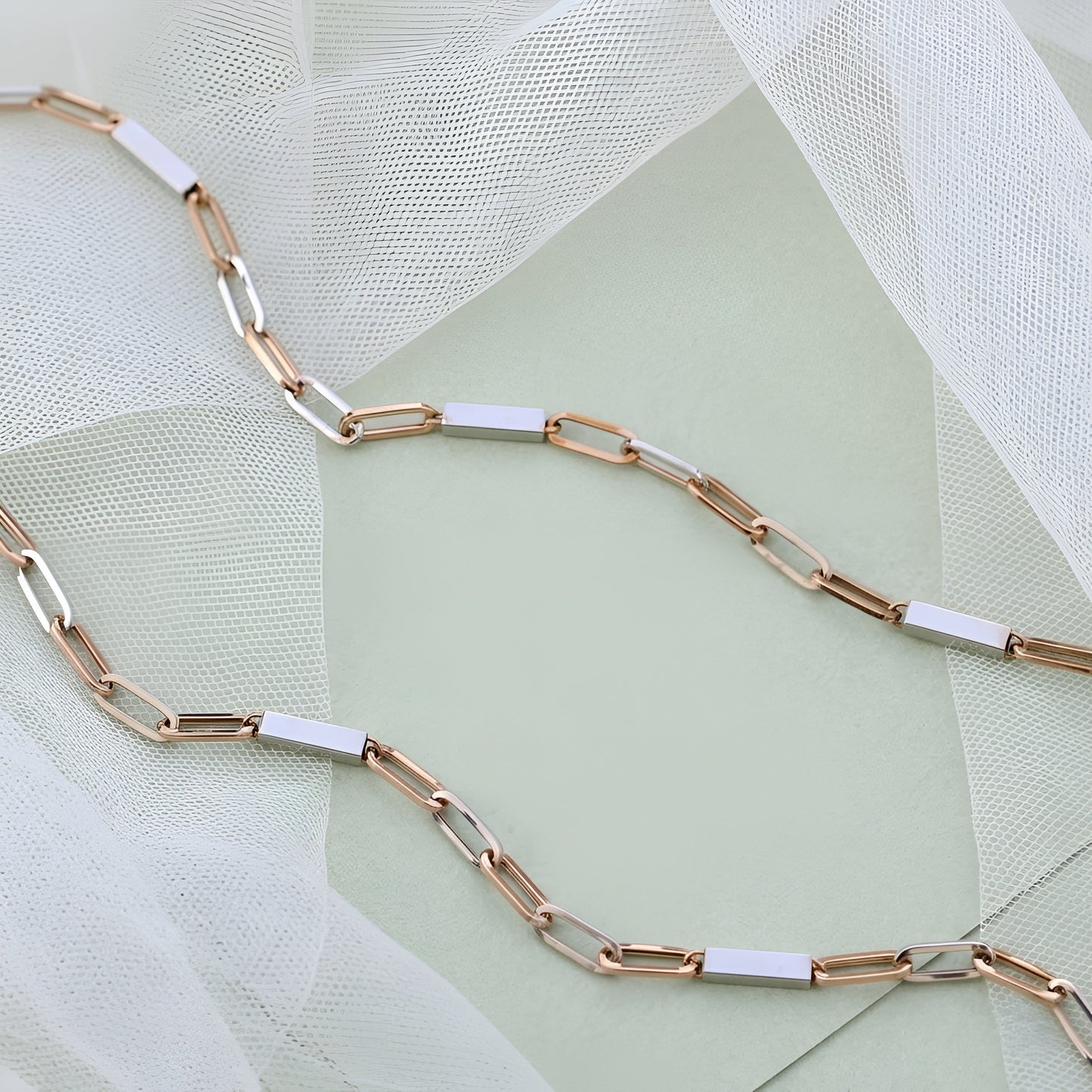 Luxari 18kt Rose Gold Chain with White Rhodium – Elegant & Modern Design